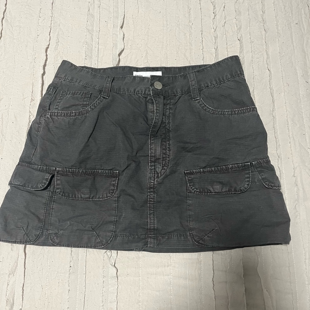 Zara grey cargo mini skirt